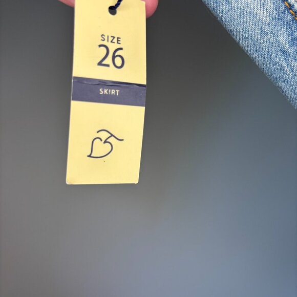 LILY & PARKER NEW Mini Skirt Women's 26 Denim Studded Pockets Raw Edge - Picture 6 of 6